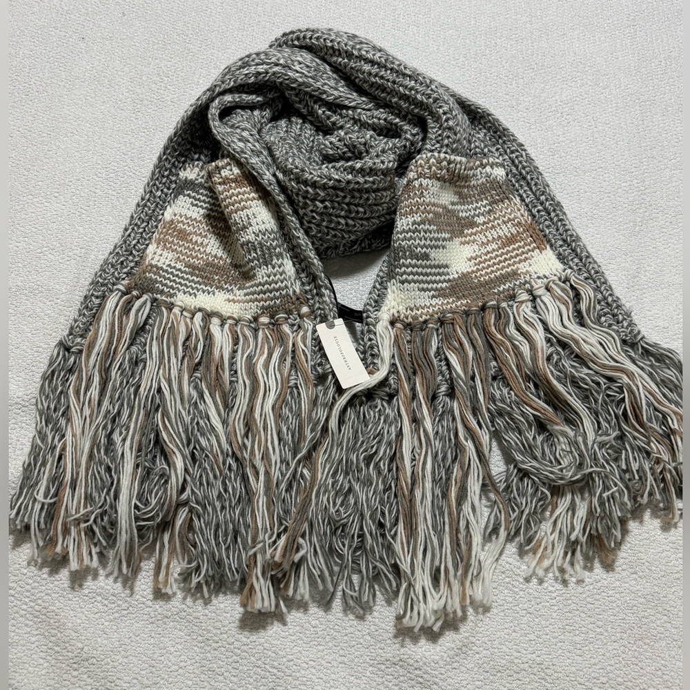 Anthropologie Fringed Pockets Knit Boho Scarf Grey/Beige - Picture 12 of 12